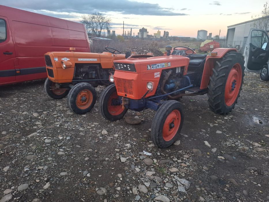 Tractoare ,balotiere, freze