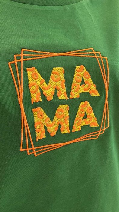 Дамска тениска с бродерия МАМА