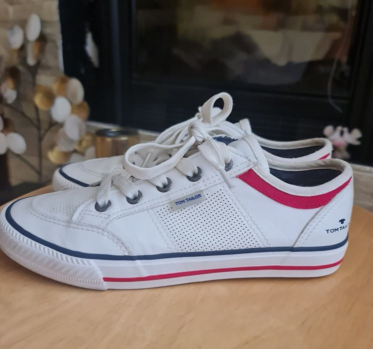 Teniși Tom Tailor ,piele,nr.34,albi