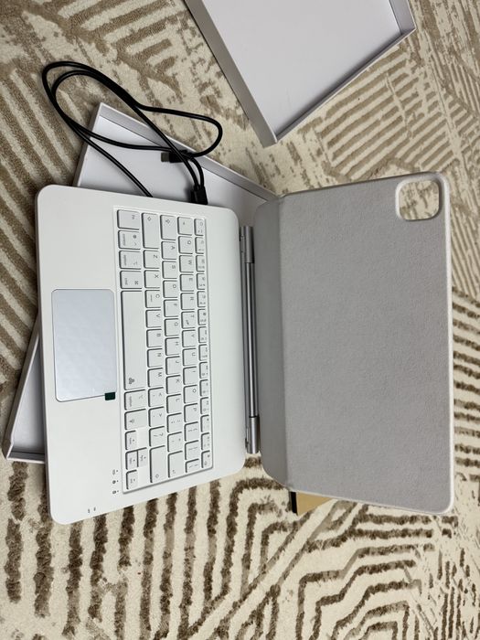 Клавиатура IPad