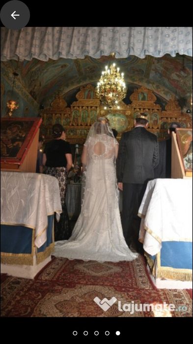 Rochie mireasa făcută pe comanda cu model de la o casa de moda din Ang