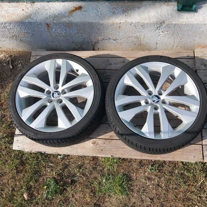 Джанти с гуми 17" Skoda Fabia