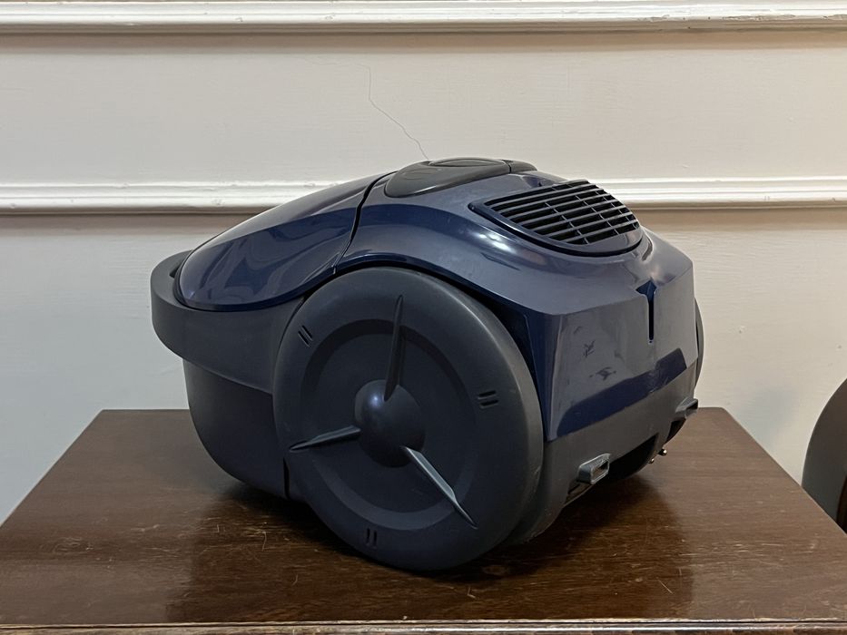 Пылесос LG V-C3048ND