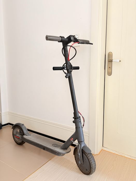 Электросамокат Xiaomi M365 Classic (чёрный)