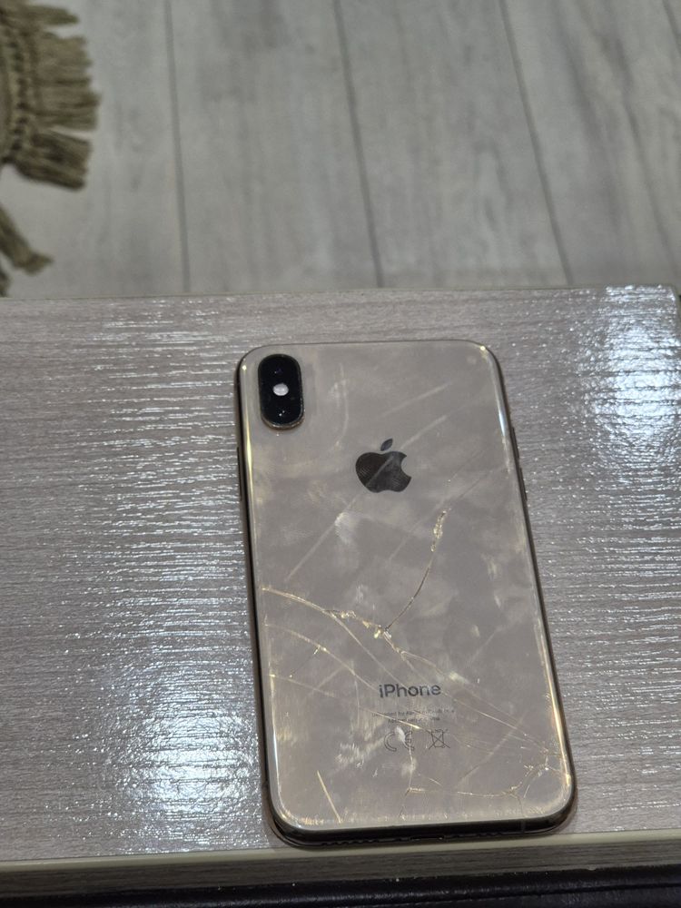 Iphone XS 256gb в хорошем состояний