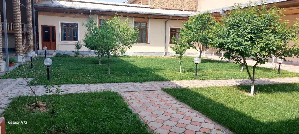 2 та Ховли Сотилади
