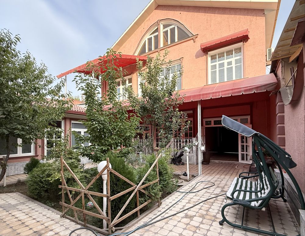 Трёхэтажный дом, Дубовая 3,4 сотки, Пять - комнат • 300м² Алимкент