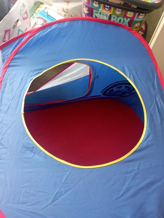 Детски палатки и кошове за играчки