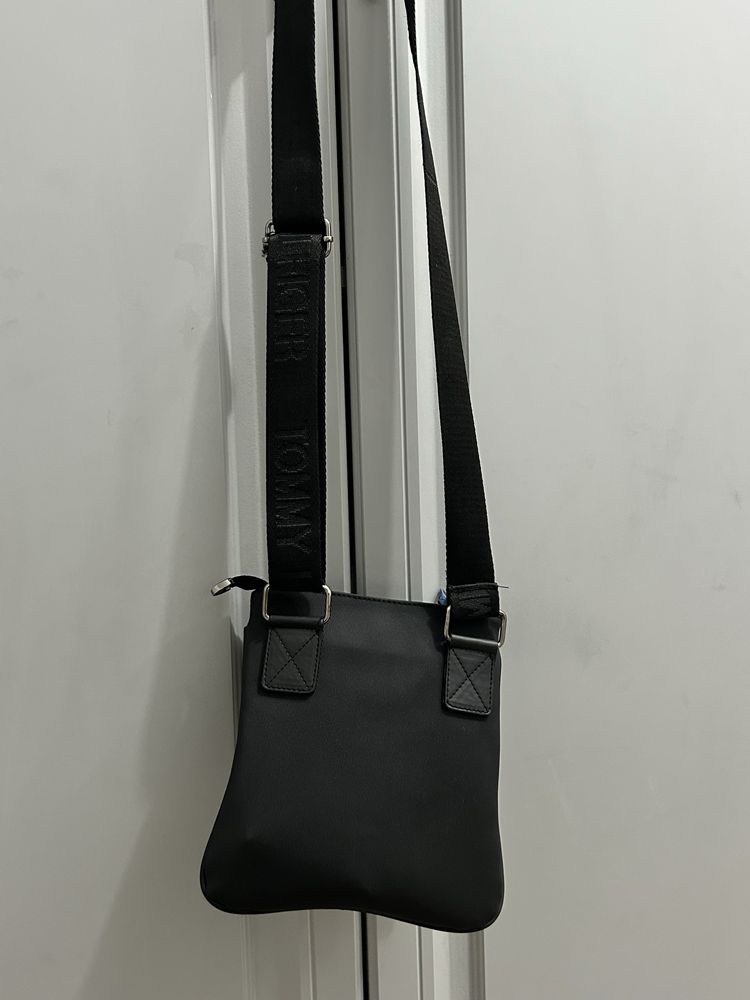 Барсетка tommy hilfiger