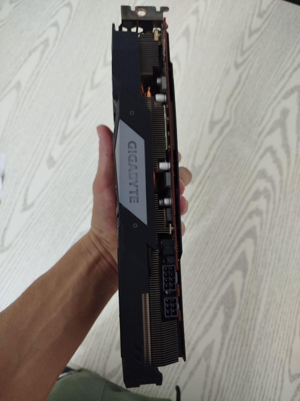 Продаётся RX 5700XT