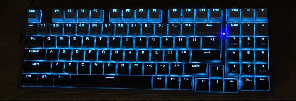 Продаю игровую клавитуру Vorotex K940