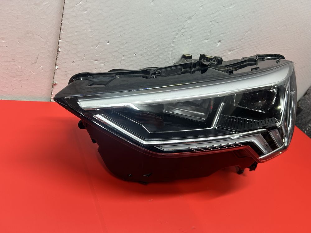Far faruri Audi Q3 83A full led adaptiv 2020-2023 stanga