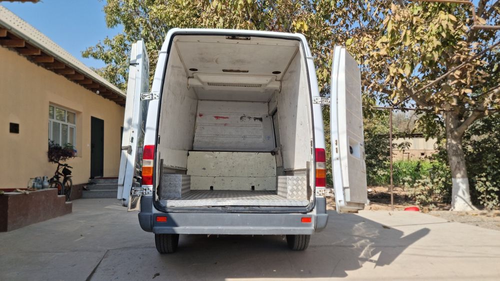 Mercedes-Benz sprinter спринтер