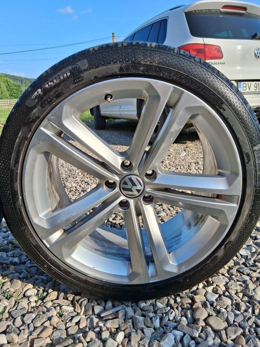 Vând jante originale