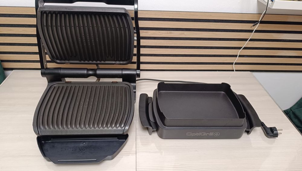 Grătar electric Tefal Optigrill+ cu tava de coacere