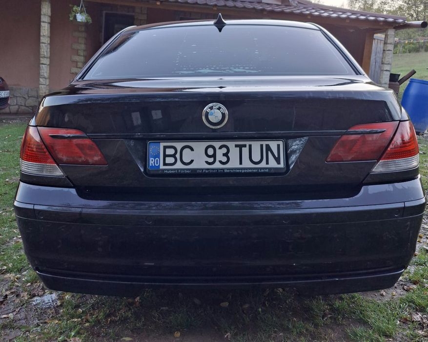 Vând sau dau la dezmembrări bmw e65