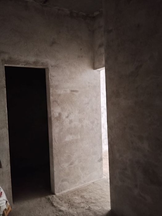 Buxara cityda 1 xonalik korobka sotiladi