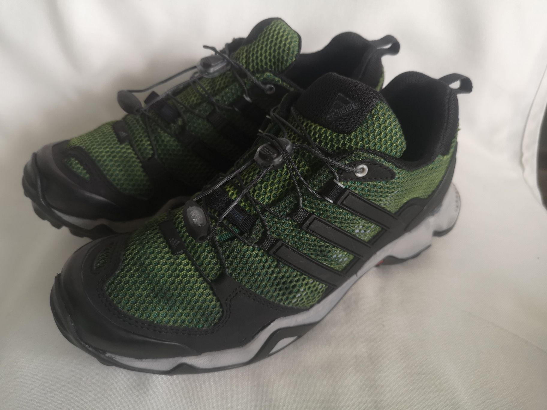 Adidas, оригинални маратонки, номер 39