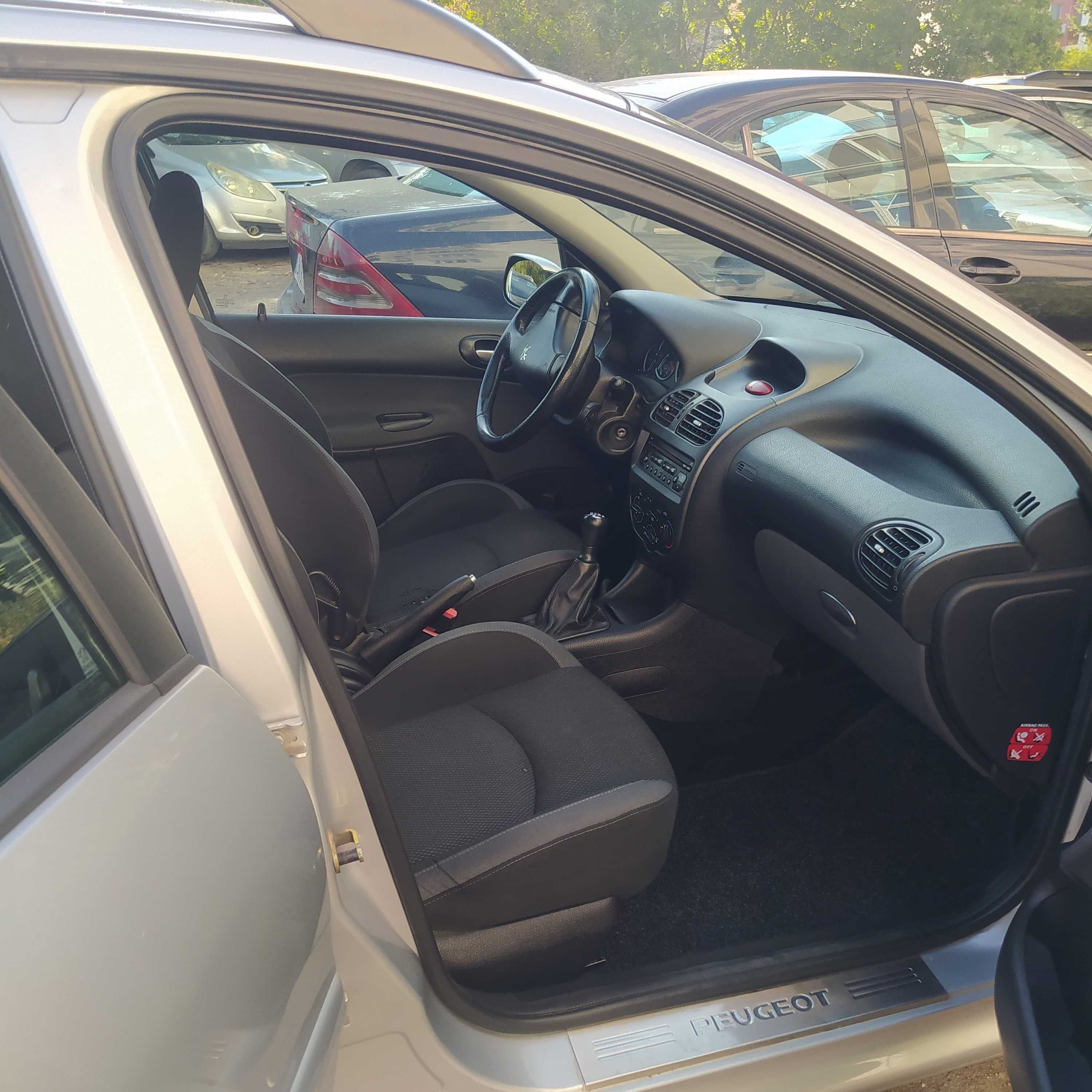 Peugeot 206 SW комби