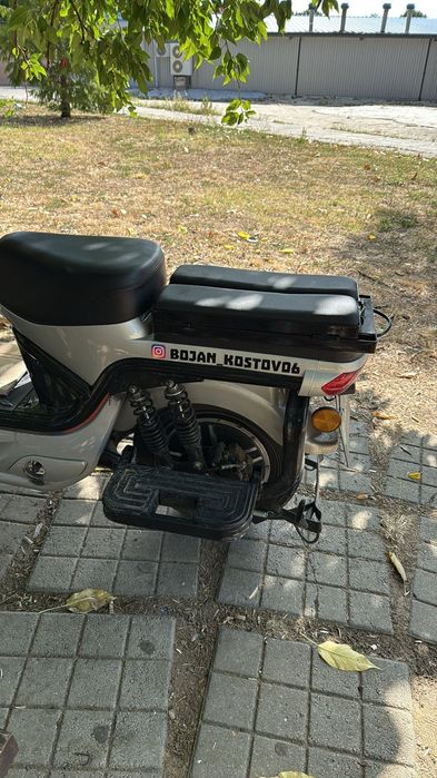 Електрически мотор закупен от град русе не изискват номера и книшка