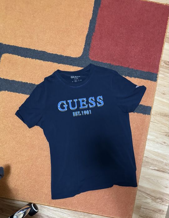 Тениска Guess с принт