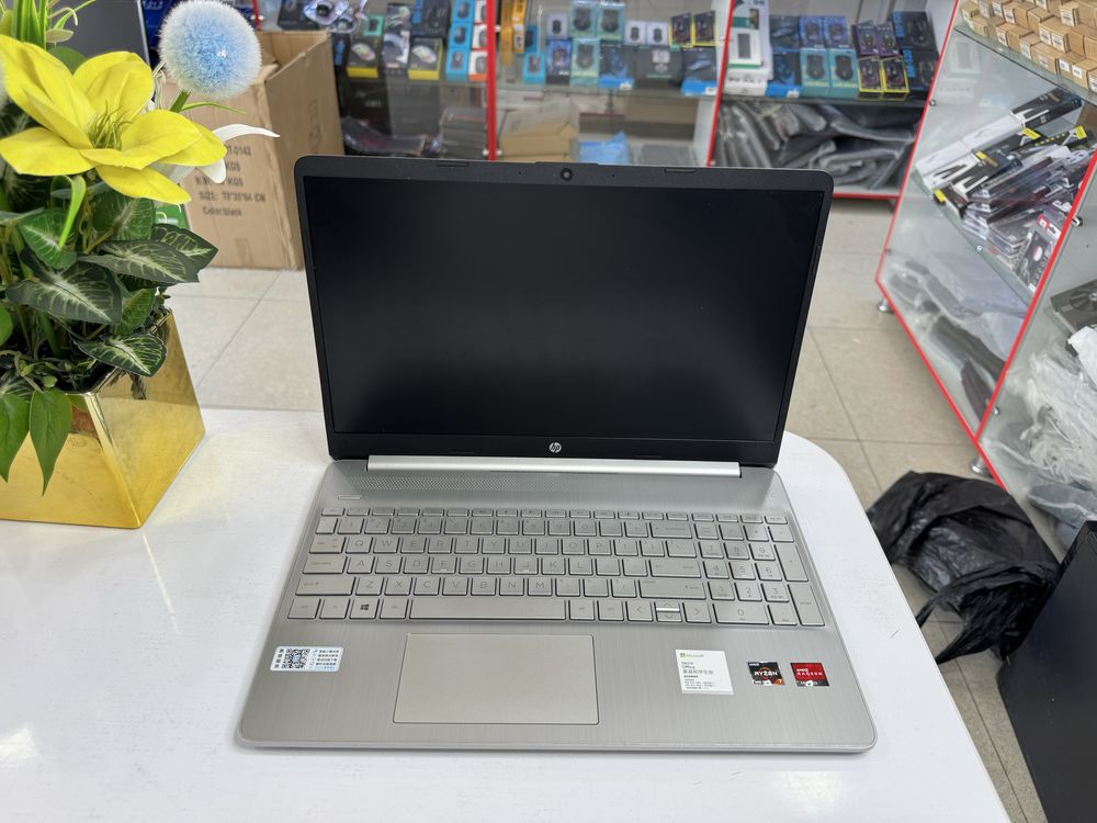 hp ryzen 7 4700(i7-11) ideal holatda IT va grafikalar uchun moshnisi