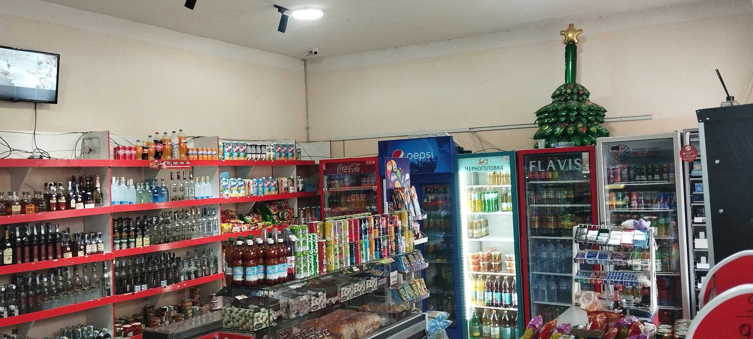 Продам здание (1 этаж - магазин, 2-этаж - квартира, 3-й этаж-мансарда)