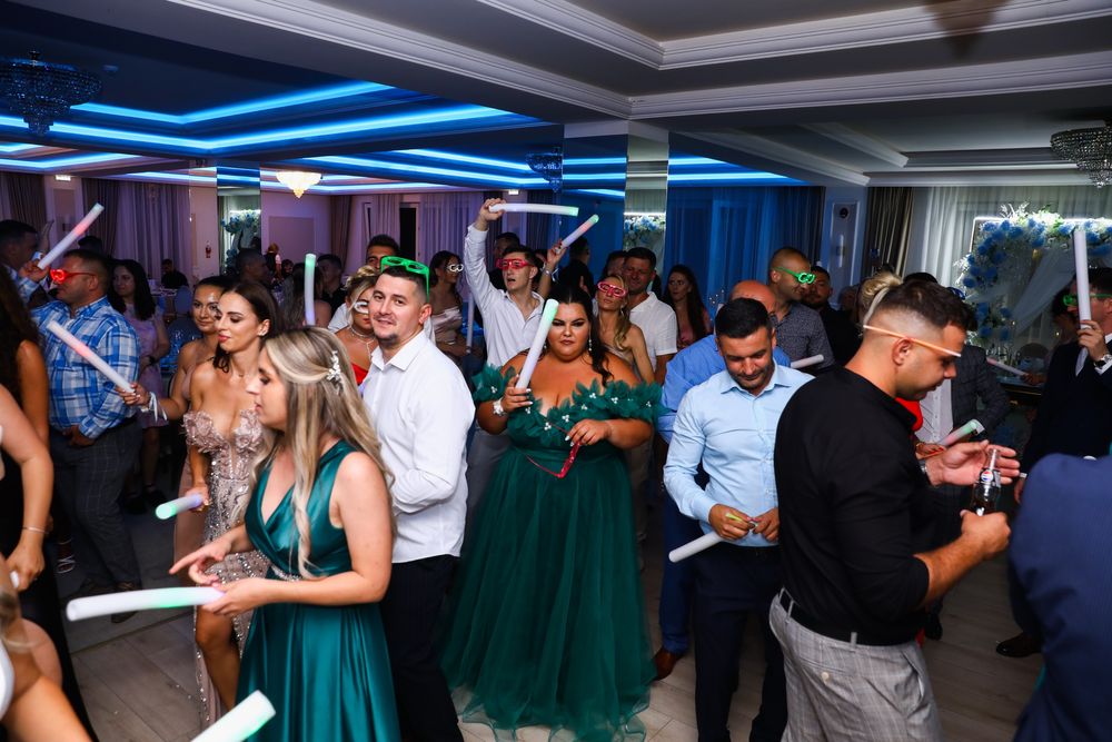 Vand rochii pentru evenimente !!!