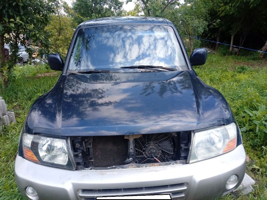 Capota fata pt Mitsubishi Pajero an 2004