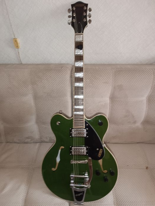 Продам электроакустическую гитару Gretsch