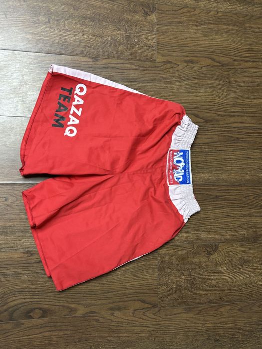 продаю шорты номад, б/у