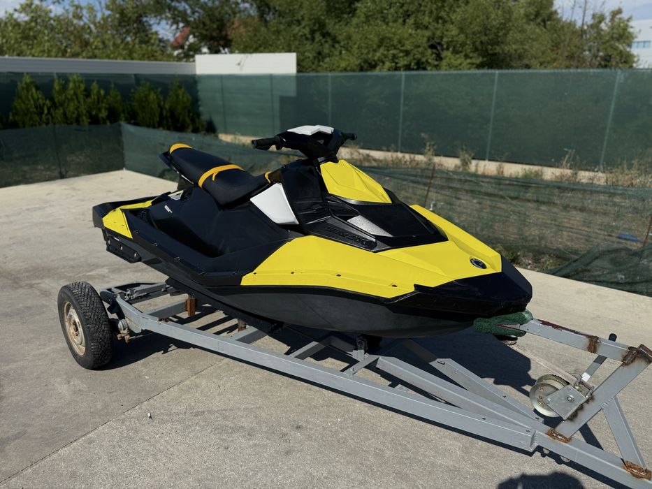 Jet Ski Sea-Doo Spark 3up IBR