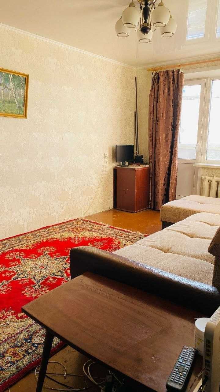 2-комн. квартира, 51.4м², 1/6 этаж, р-н 7 микрорайон