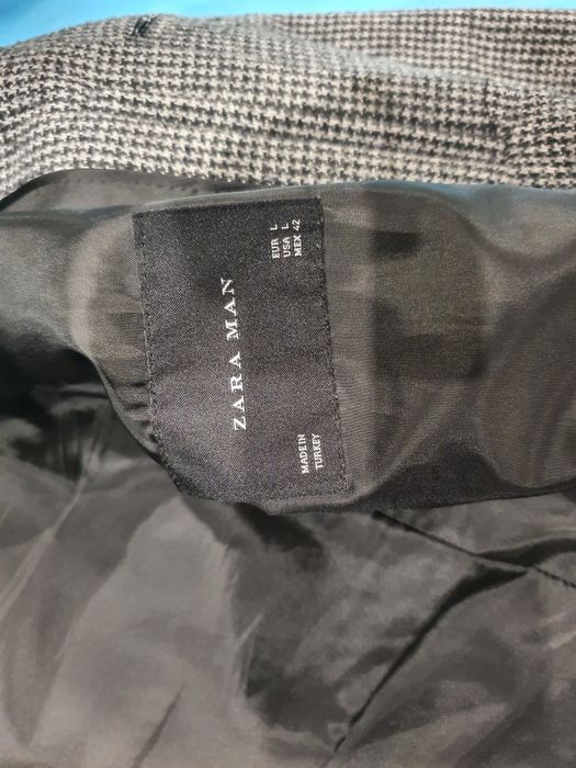 Vând palton Zara, man, size L, impecabil