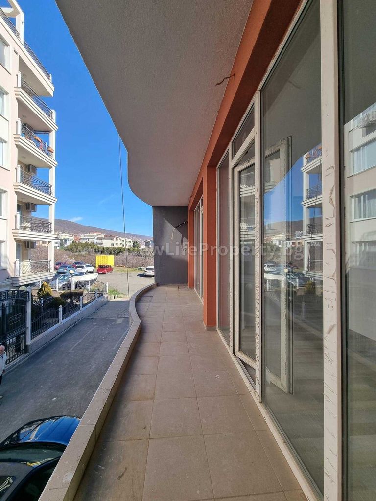 Продава се Двустаен апартамент в Свети Влас - 63 кв.м за 1295 €/кв.м - Снимка #14