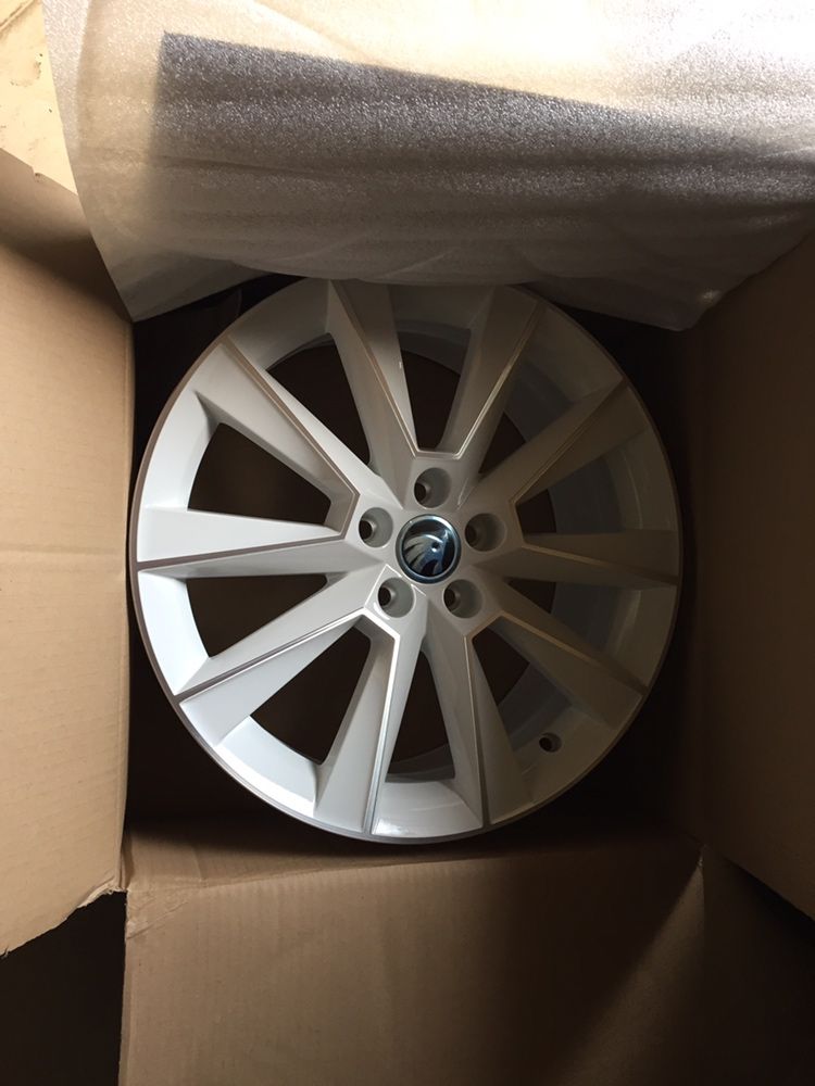 Оригинални джанти Skoda Fabia Rapid 17" 5x100