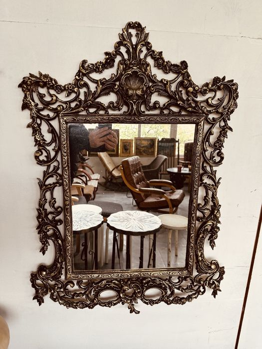 Ретро огледало в бароков стил