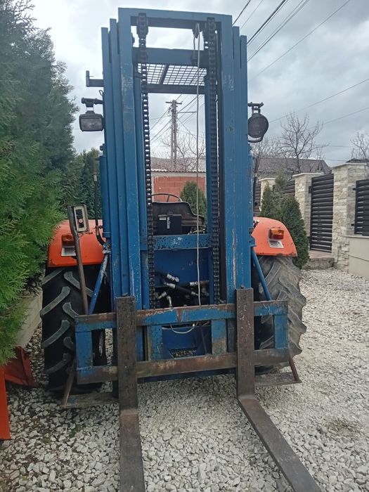 Catarg (lif) pentru tractor