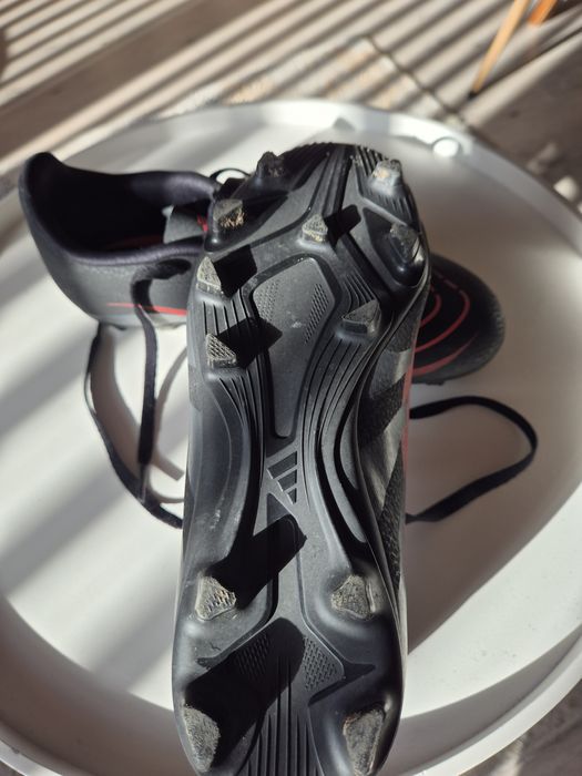 Детски футболни обувки, 35 номер