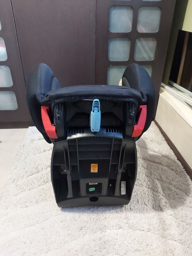 Автокресло Bebe Confort Iseos Neo+