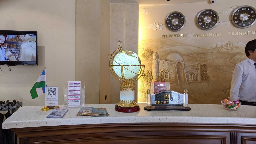 Раритетный глобус с камнями - ручная работа