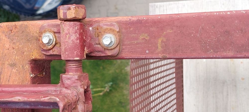 Suport Uscator haine exterior pentru balcon rabatabil