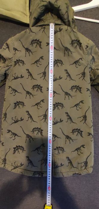 Парка на динозаври H&M