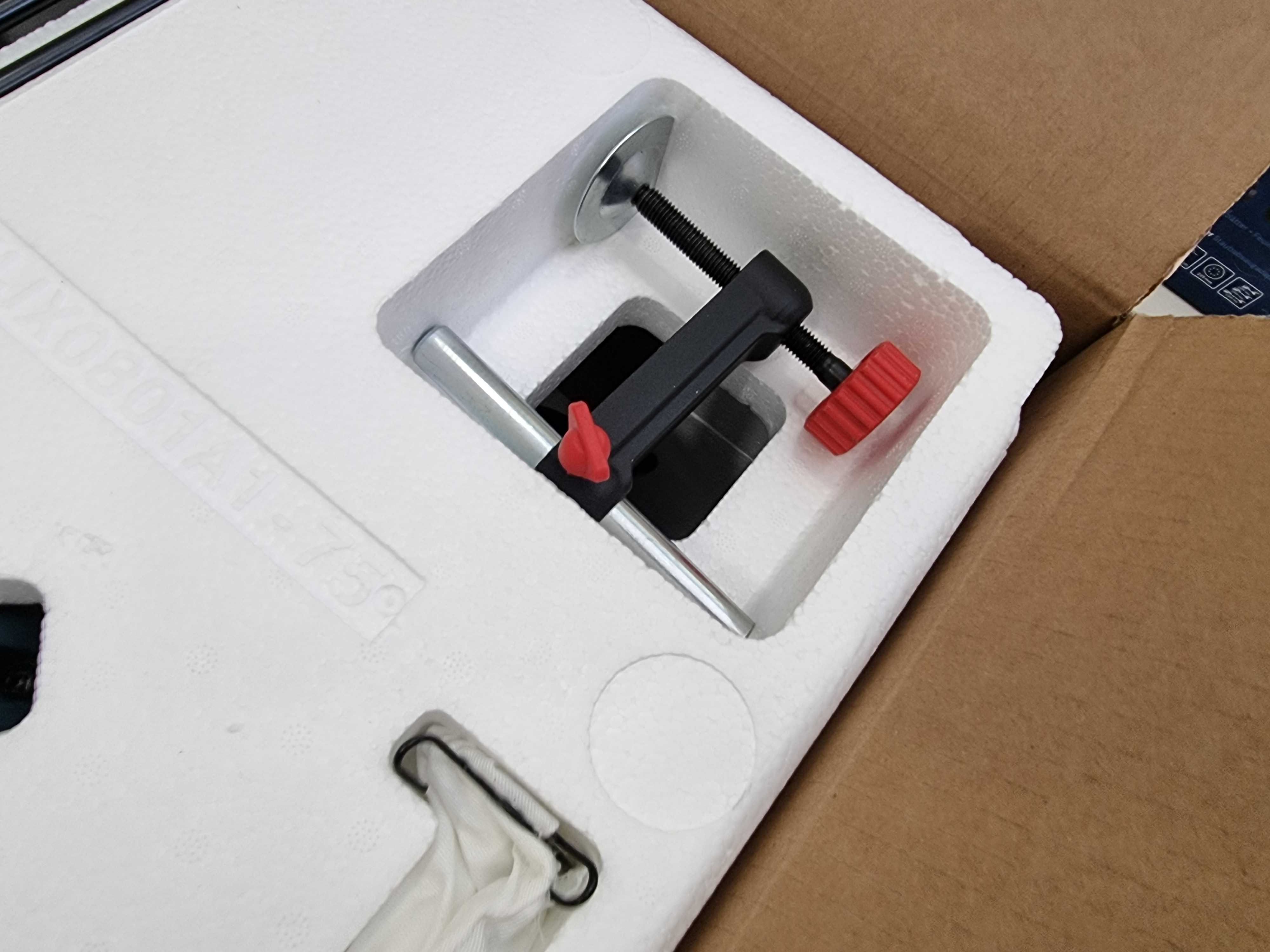 Настолен циркуляр чрез потапяне BOSCH PROFESSIONAL GCM 216