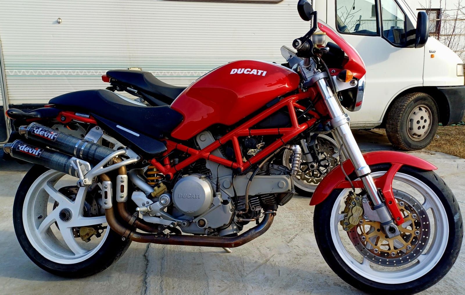 Vând Ducati S2R 800