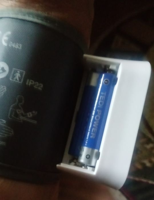 Tensiometru de încheiatura mana la 30 leii.negociabil Pret fix