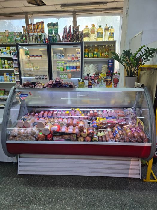 Холодильная витрина