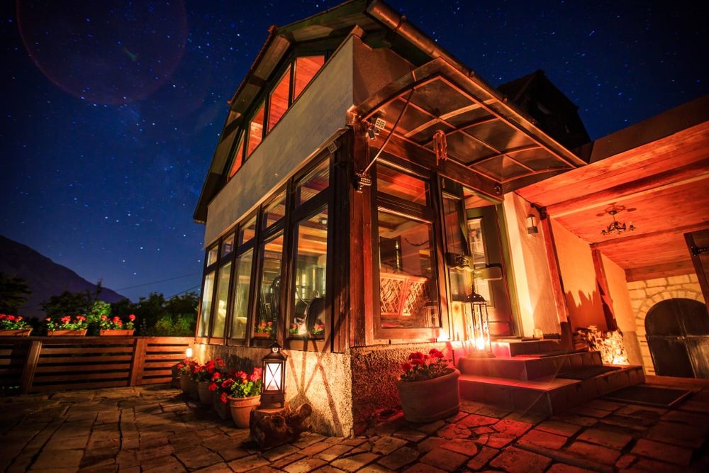 Inchiriem Cabana de Craciun  Rimetea jud. ALBA Rezervat De Revelion