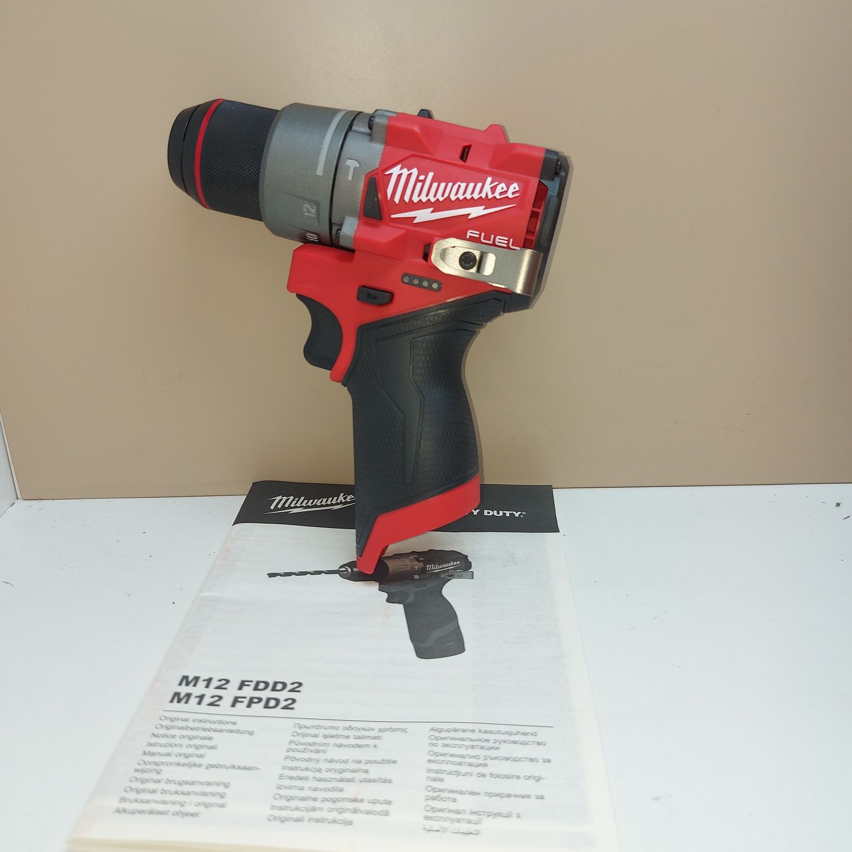 ПРОМОЦИЯ.Нов акумулаторен винтоверт Milwaukee M12 FPD2-0