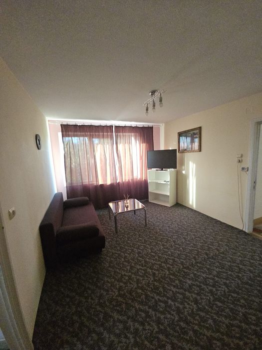 Vând apartament 2 camere pietonalul Unirii...